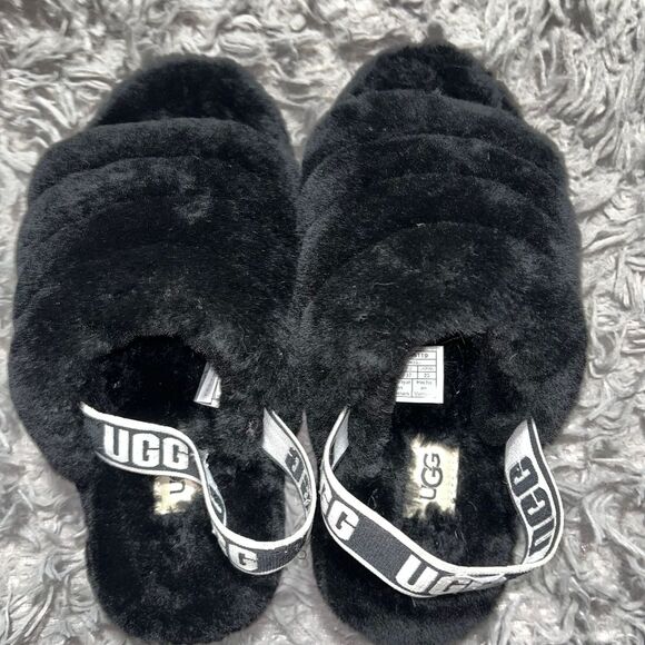 UGG Black Cozy Slippers Womens 6 - Picture 1 of 5